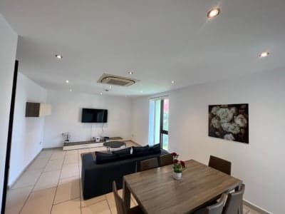 Spacious 3-bedroom house in Spintex photo 2